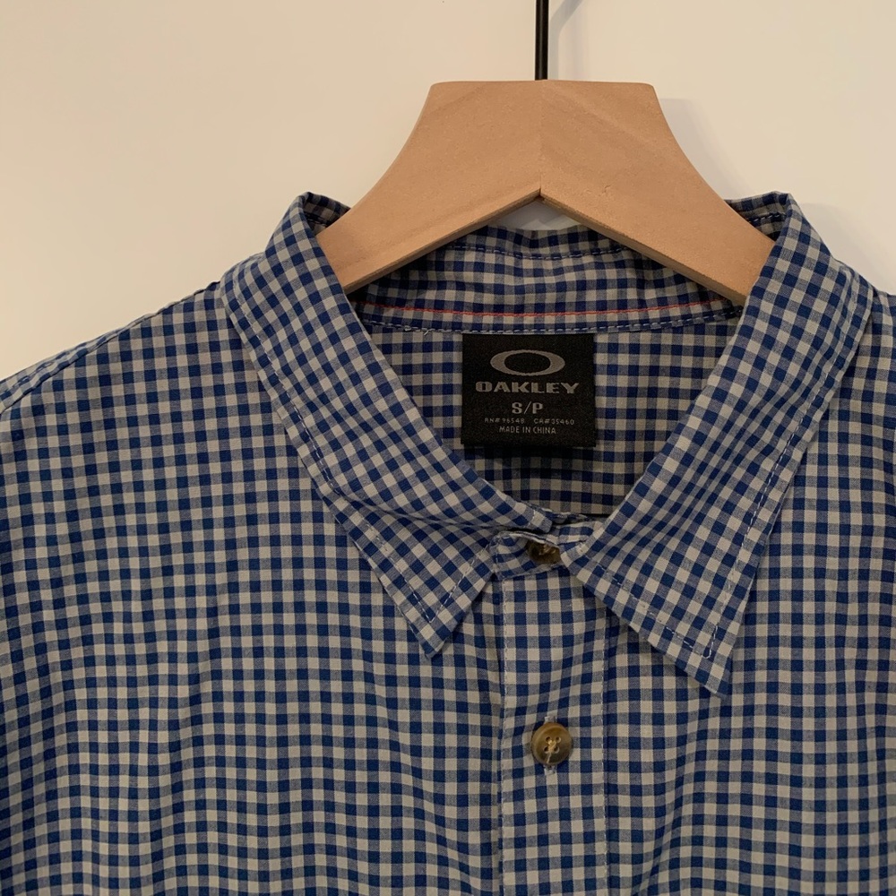 New Oakley Dress Shirt - Navy blue & gray in color - Picture 4 of 5